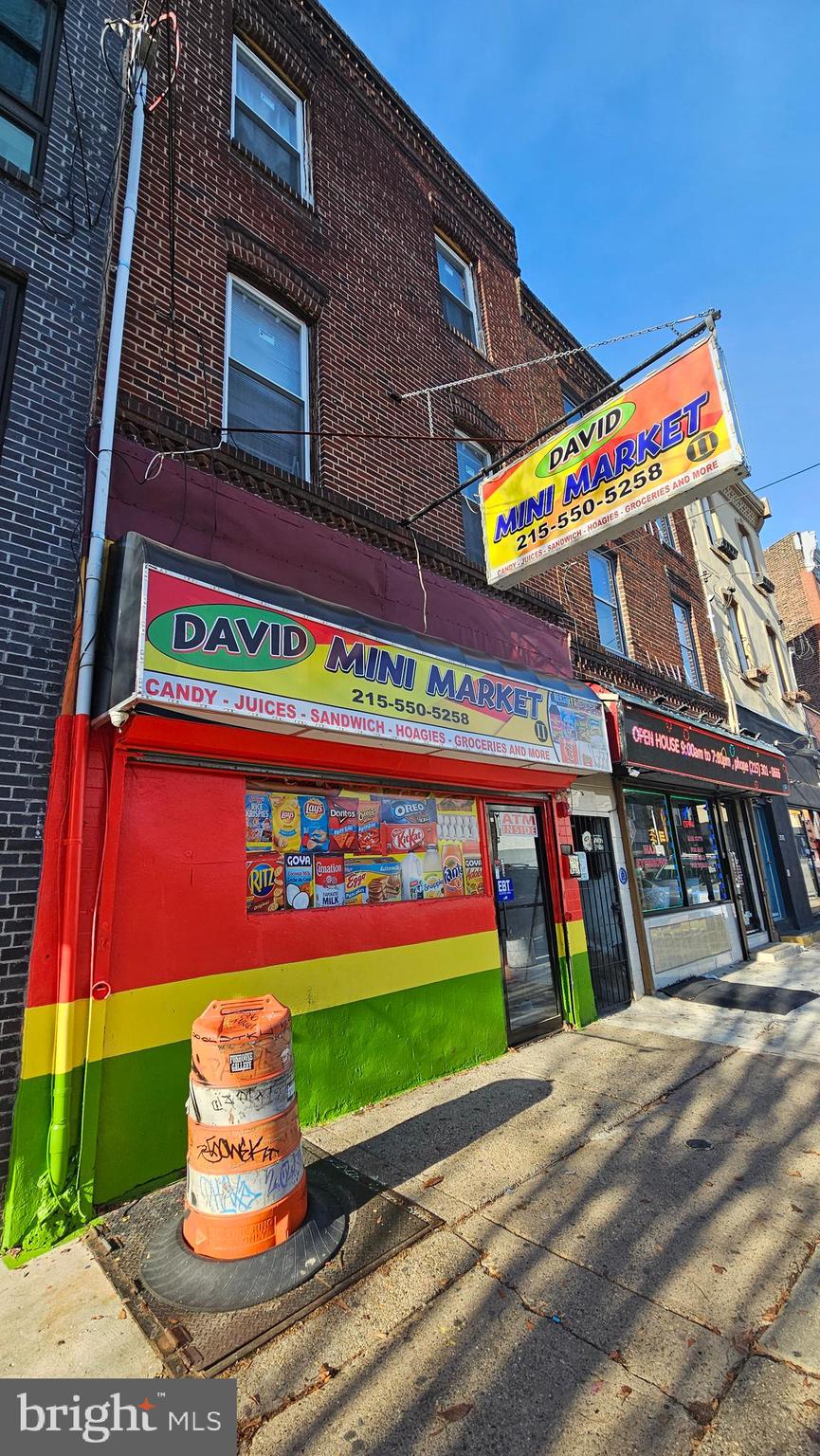 2572 FRANKFORD AVENUE