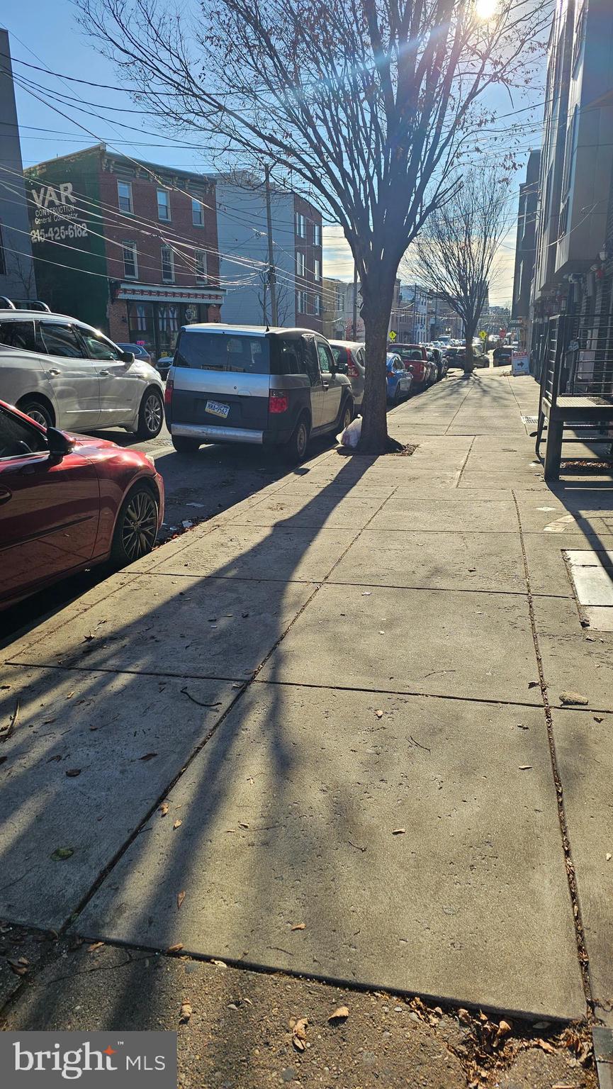 EAST KENSINGTON - Commercial Sale