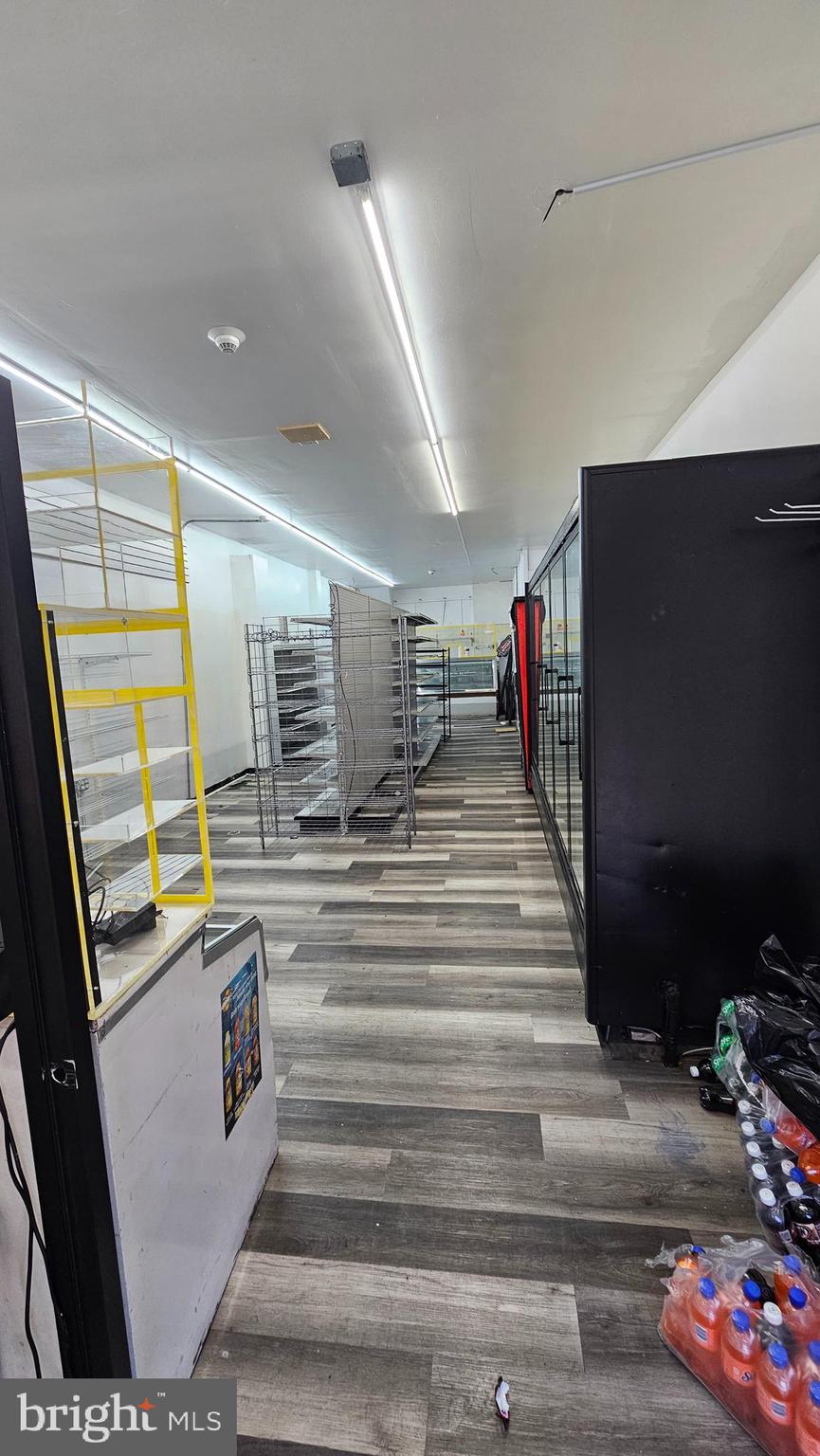 2572 FRANKFORD AVENUE