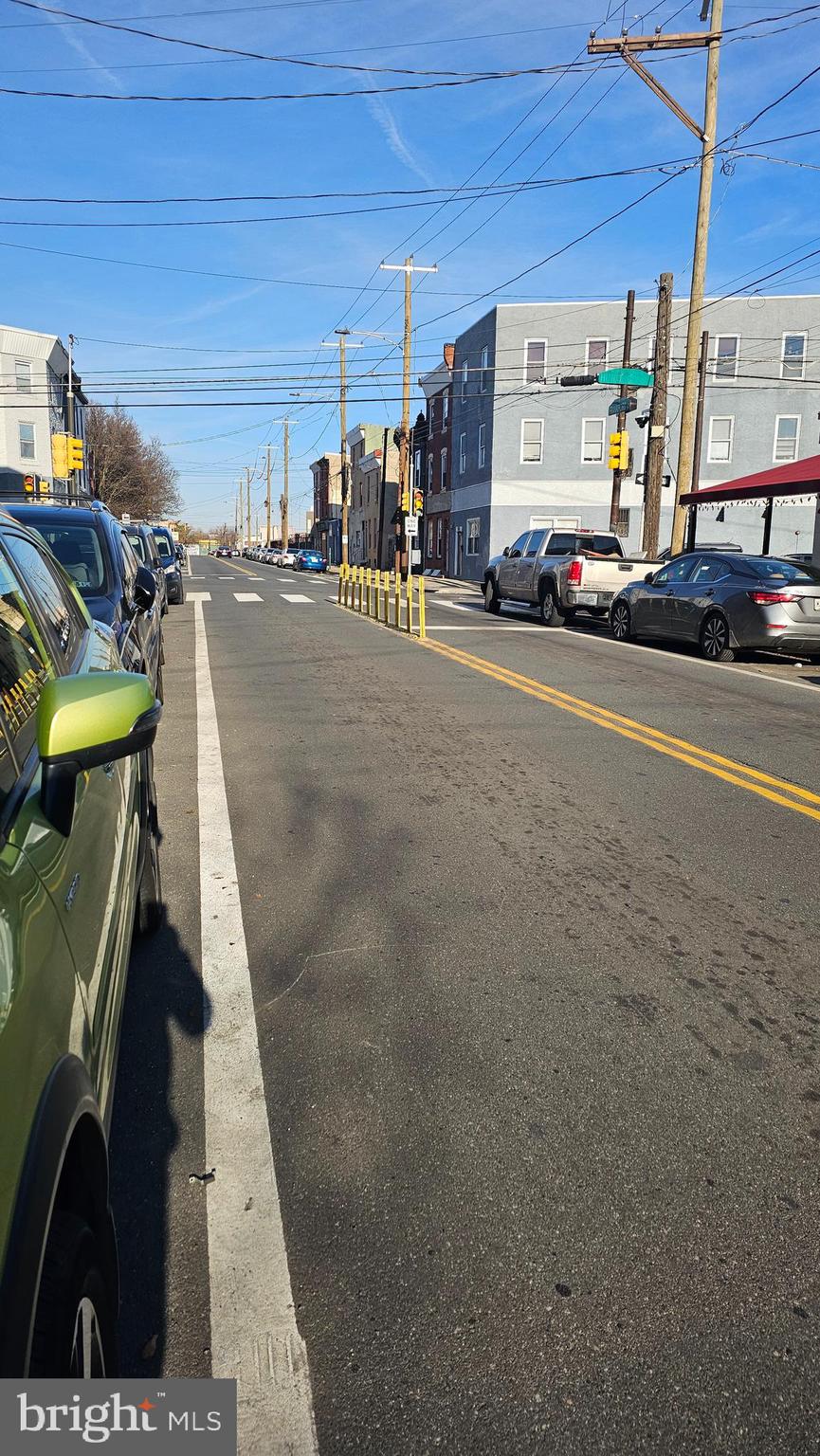 EAST KENSINGTON - Commercial Sale