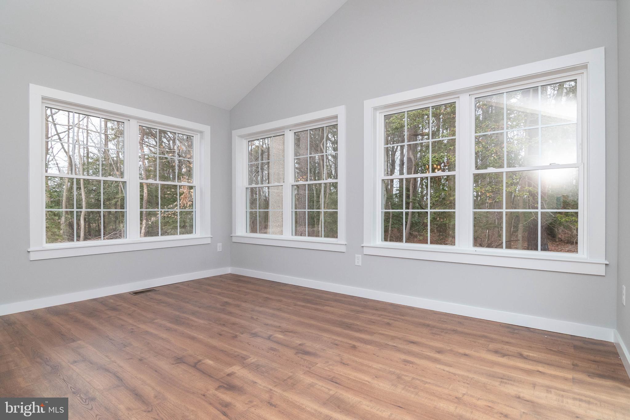 CEDAR CREEK - Residential