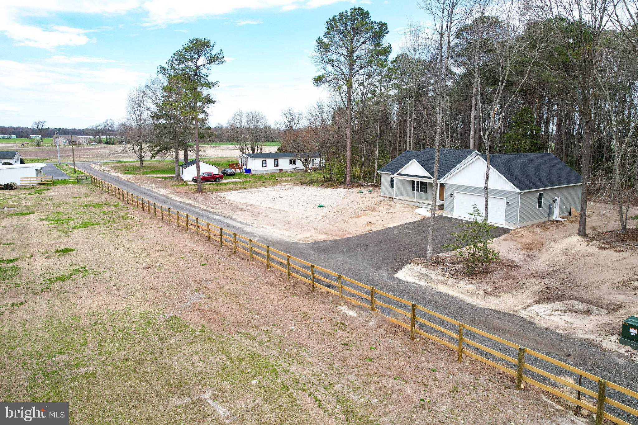 CEDAR CREEK - Residential