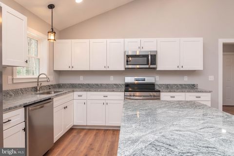 15421 MEGAN JOY LANE LINCOLN DE 19960