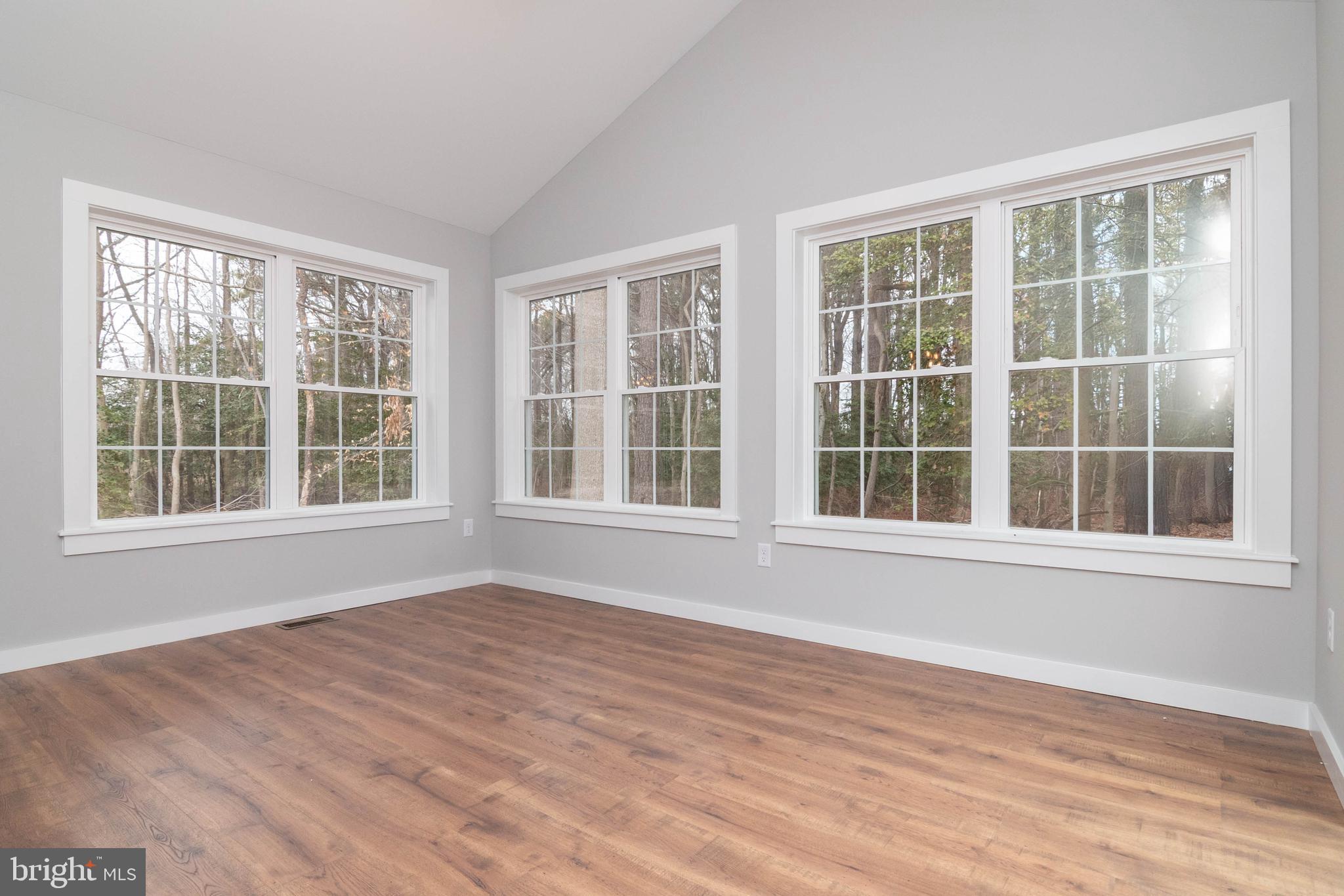 CEDAR CREEK - Residential