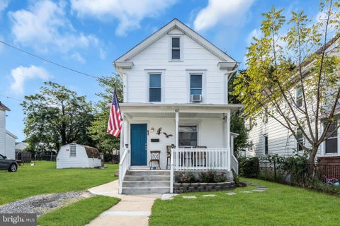 Photo of 62 Capitol Street, PAULSBORO, NJ 08066 (MLS # NJGL2078684)