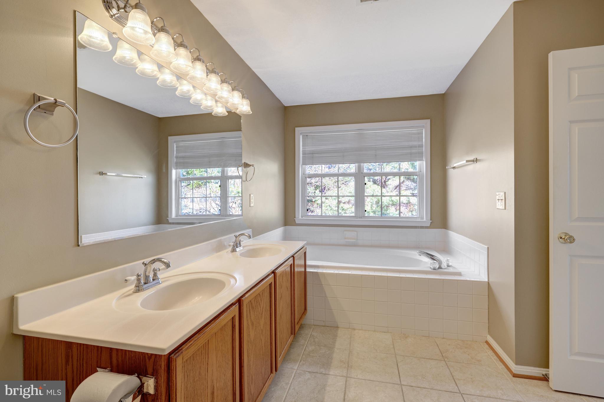 POLO FIELDS - Residential Lease