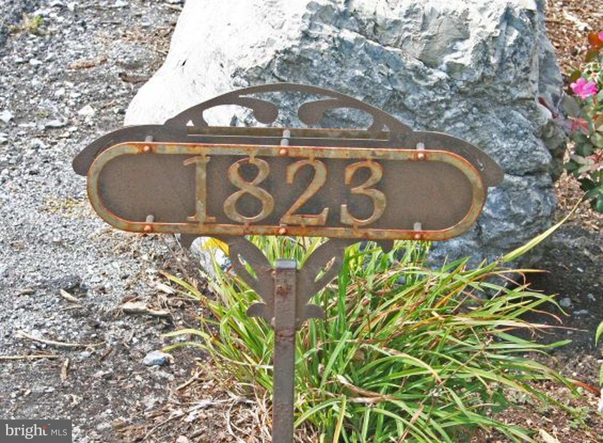 1823 LINCOLN HIGHWAY E