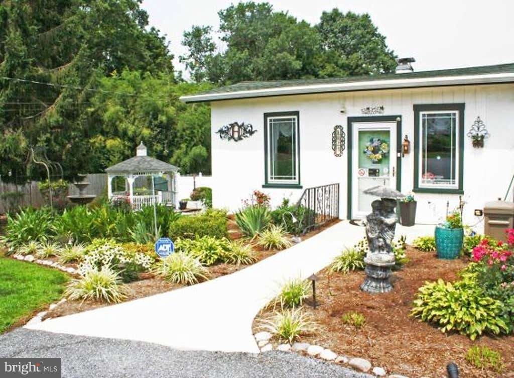 Photo of 1823 Lincoln Highway E, LANCASTER, PA 17602 (MLS # PALA2093840)