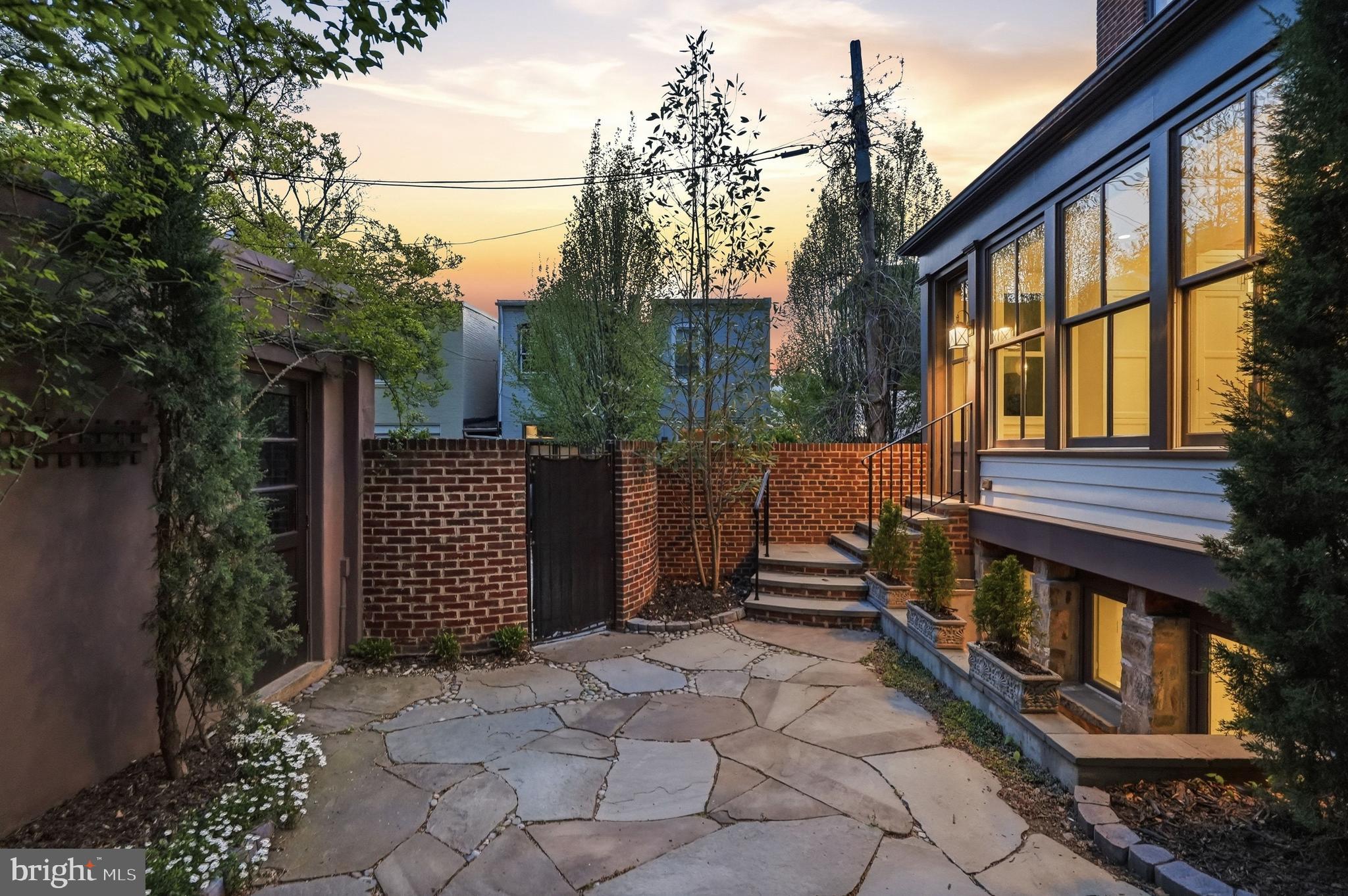 GEORGETOWN - Residential