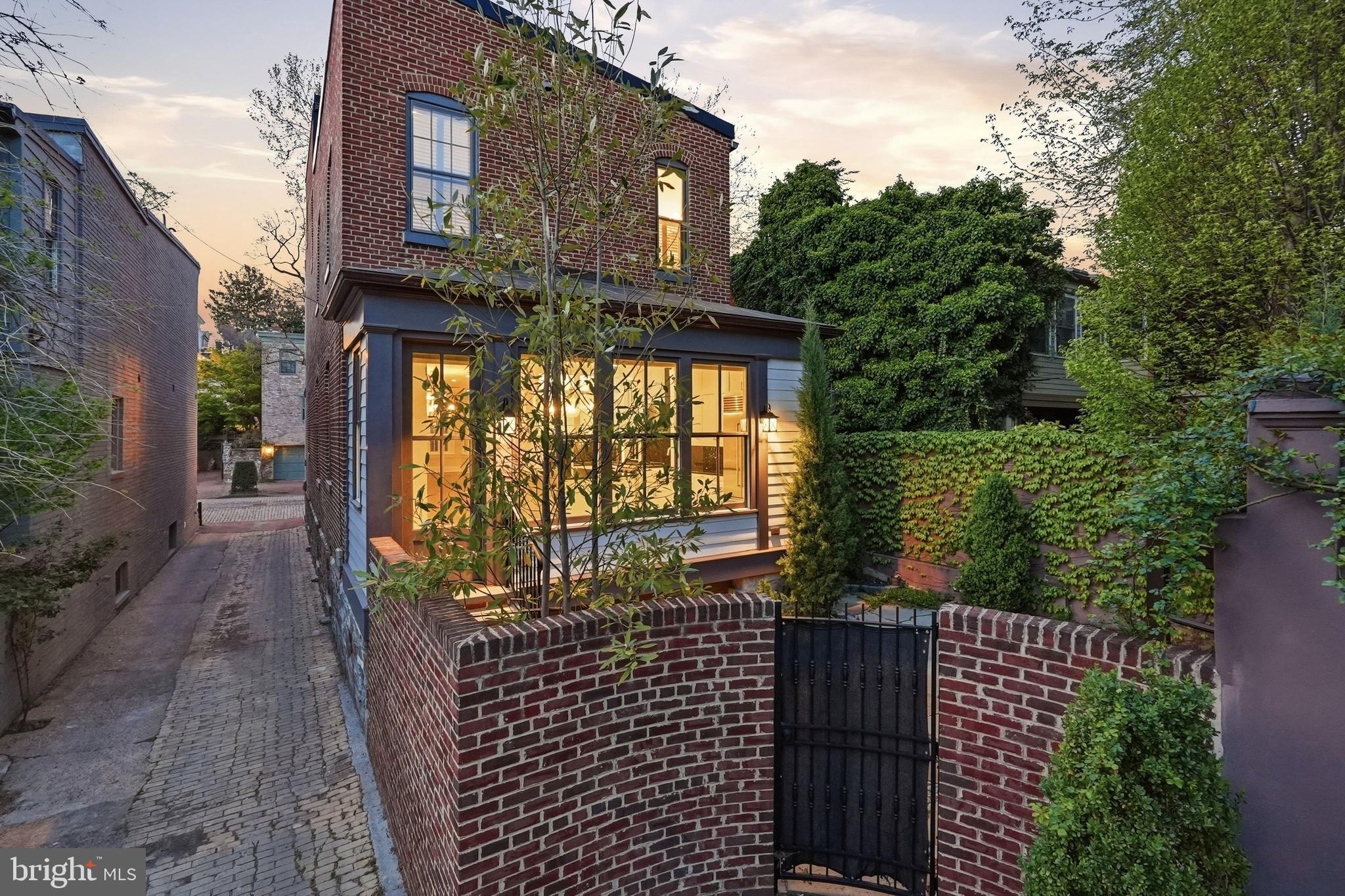GEORGETOWN - Residential