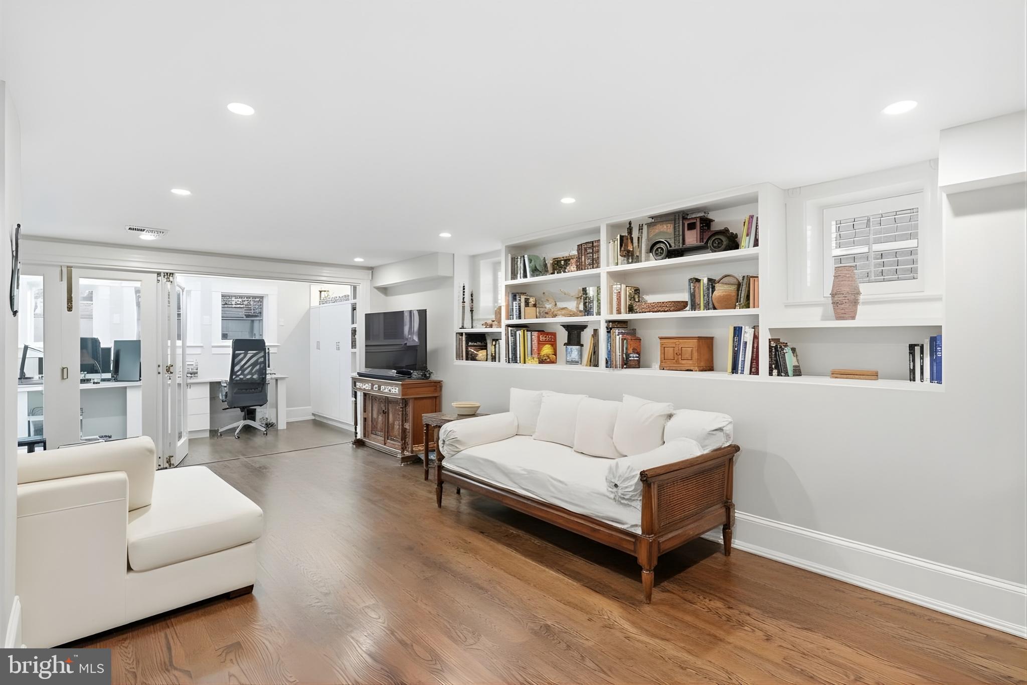 GEORGETOWN - Residential