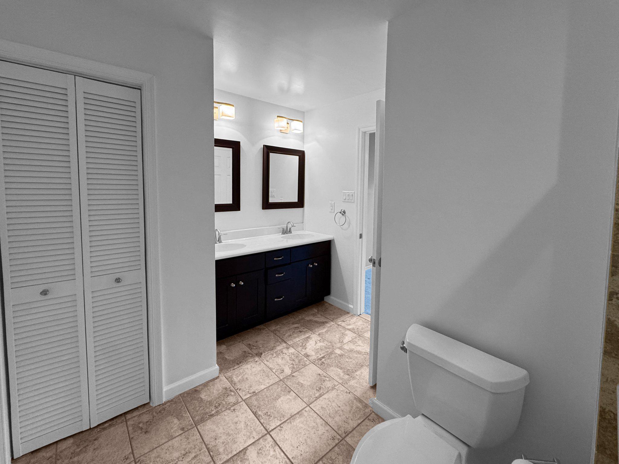 JAMESTOWN VIL - Residential