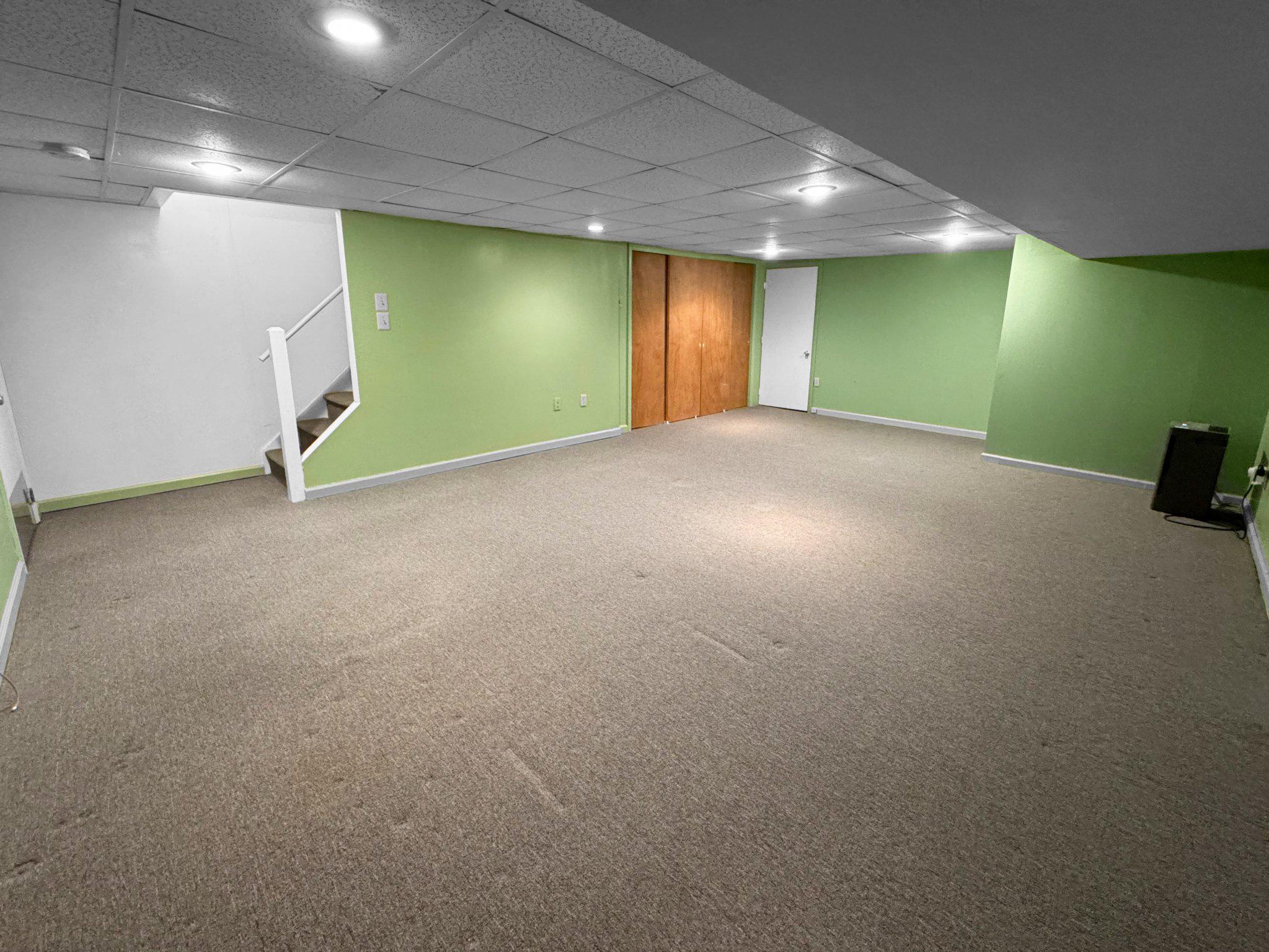 JAMESTOWN VIL - Residential