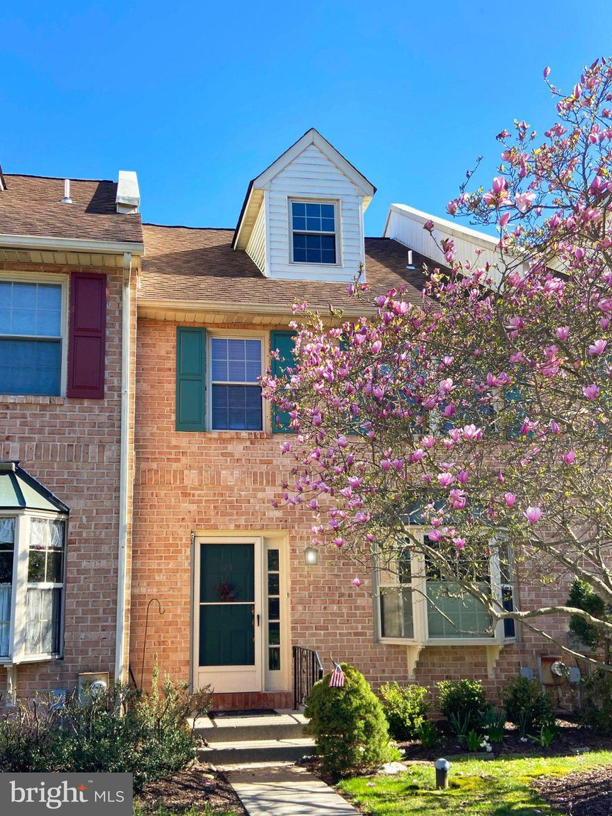 Welcome to 175 Godspeed Ct. in the peaceful Court at Jamestown! This lovely brick 3-BR townhome greets you with beautiful hardwood floors in the entry foyer, leading to a large living & dining area complete with a fireplace.  Sliding doors allow for additional natural light to enter off the rear of the home to the deck. The first floor is complete with an eat-in kitchen and half bath. Head upstairs to find 2 nicely-sized bedrooms, each with a private bath and large closets. Added bonus: a loft space with 2 skylights to be used as a 3rd bedroom, an office, playroom, etc..! Finished basement is fully carpeted for your convenience! With easy access to major transportation routes, this townhome is in a convenient location! Showings begin on April 20th!