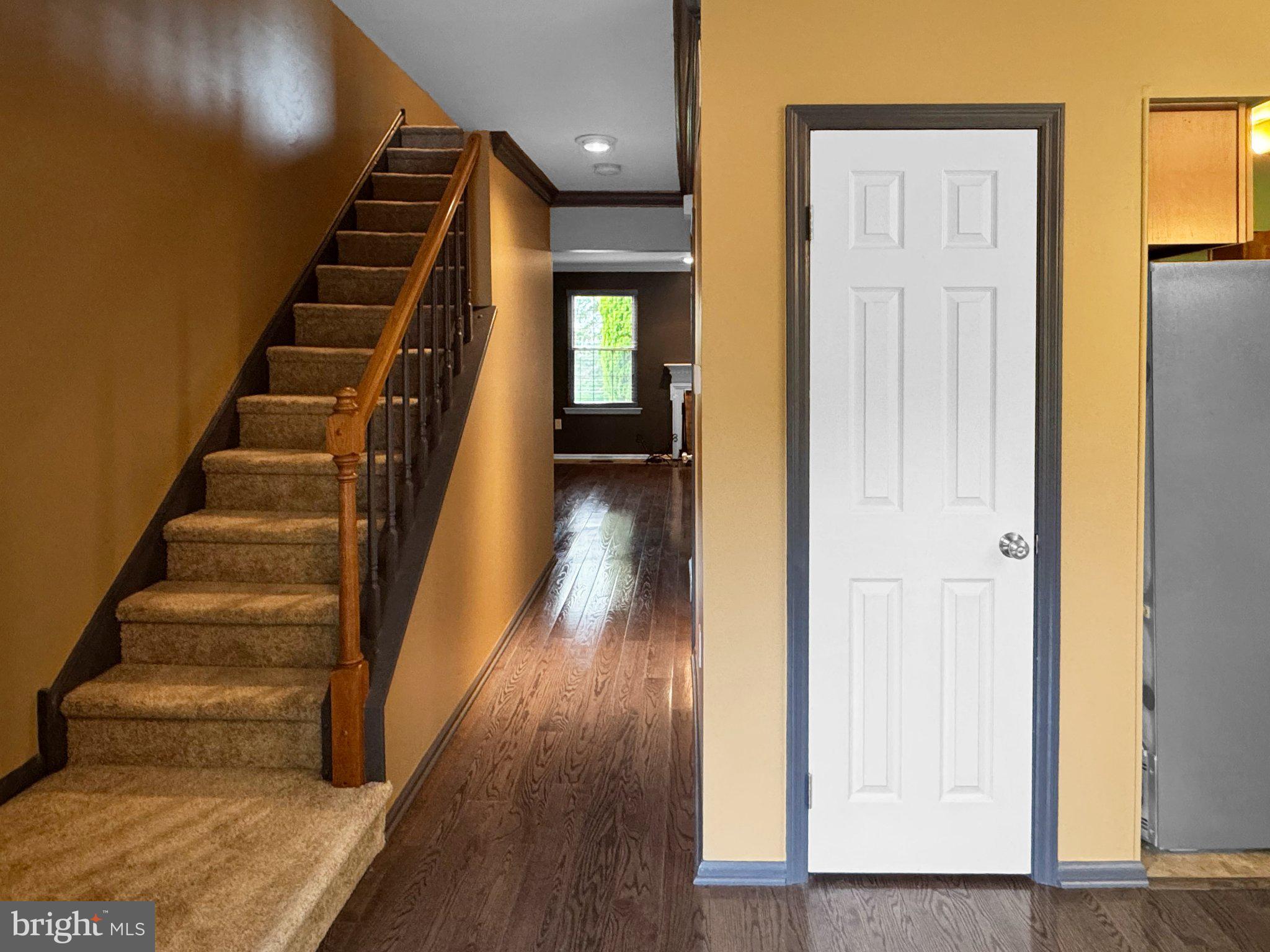 JAMESTOWN VIL - Residential