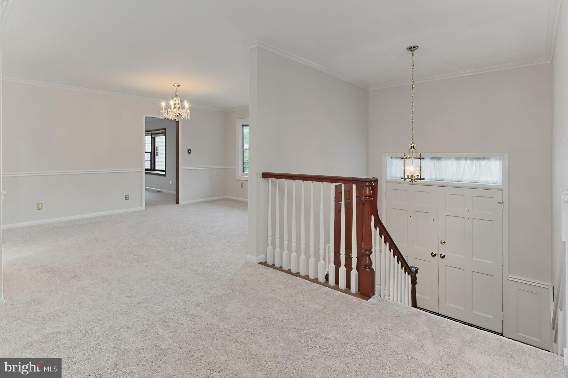 MOUNT VERNON MANOR - Residential