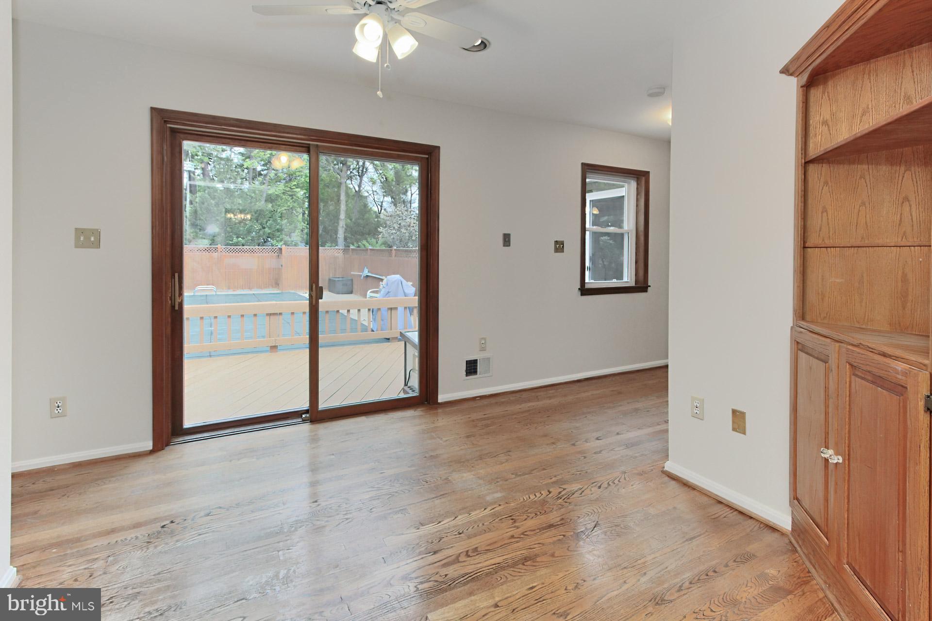 MOUNT VERNON MANOR - Residential