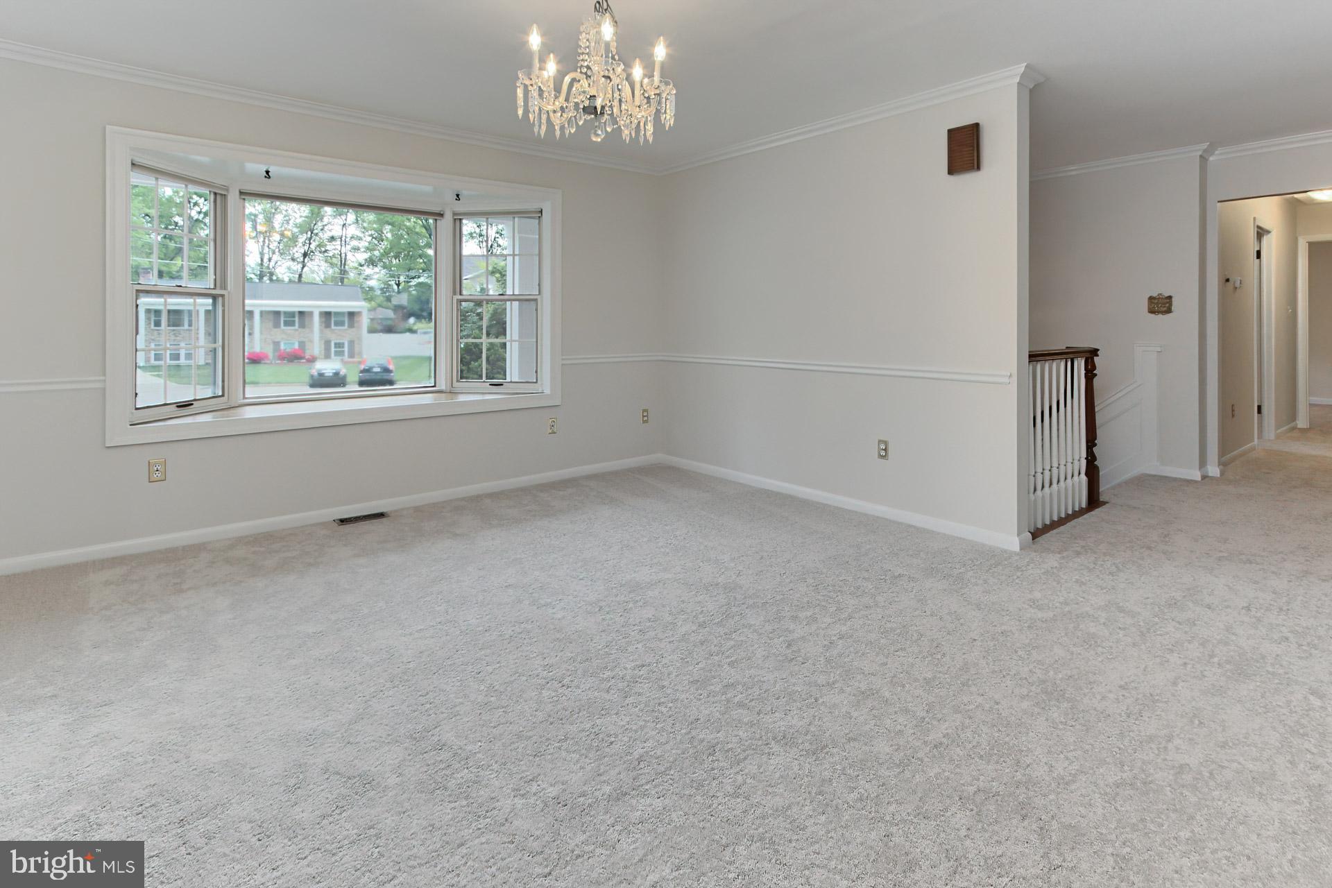 MOUNT VERNON MANOR - Residential