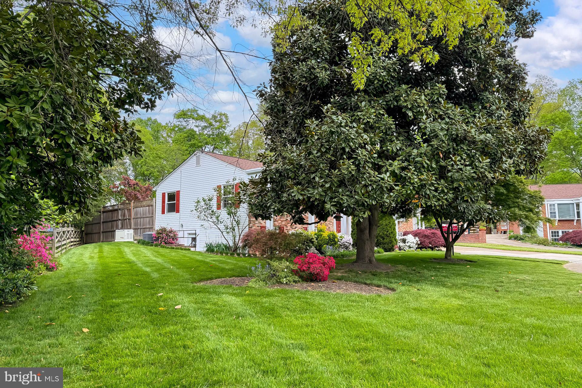 MOUNT VERNON MANOR - Residential