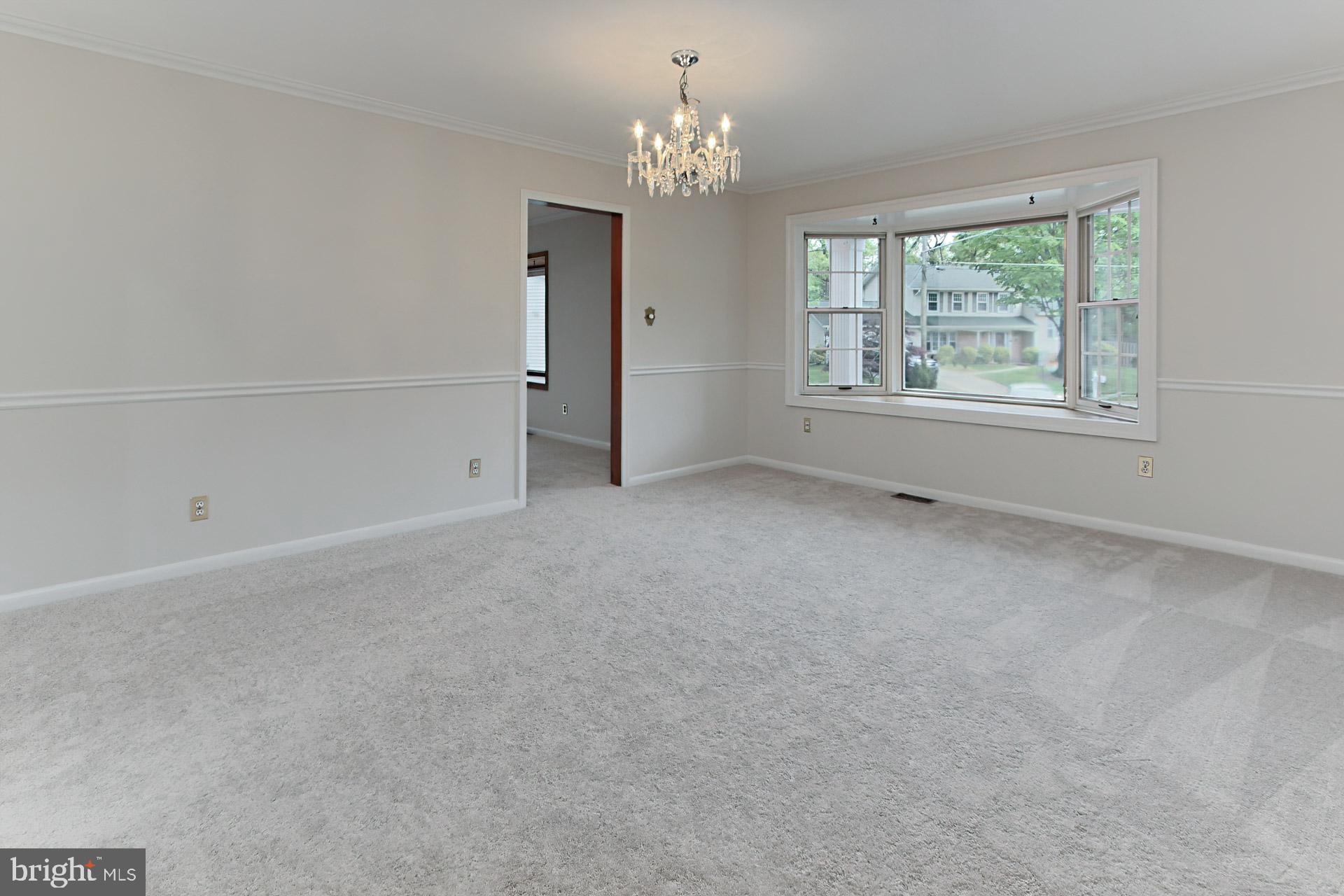 MOUNT VERNON MANOR - Residential