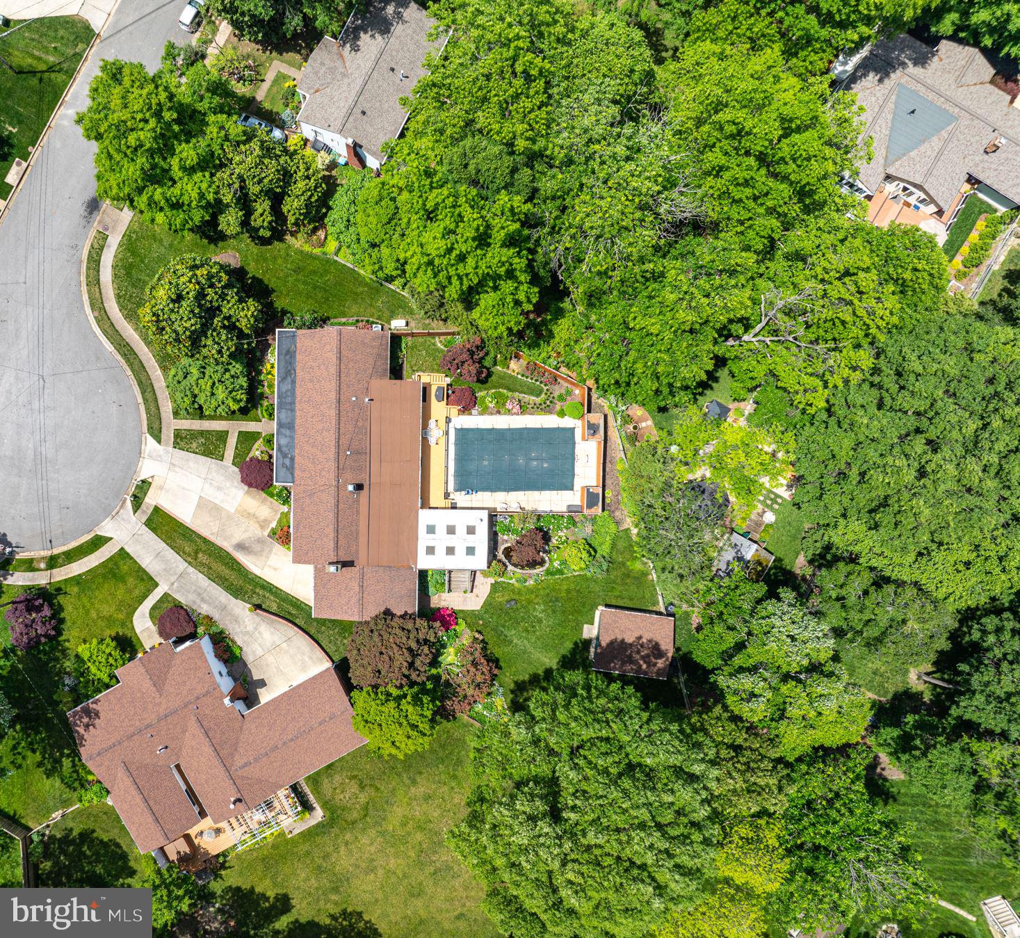 MOUNT VERNON MANOR - Residential