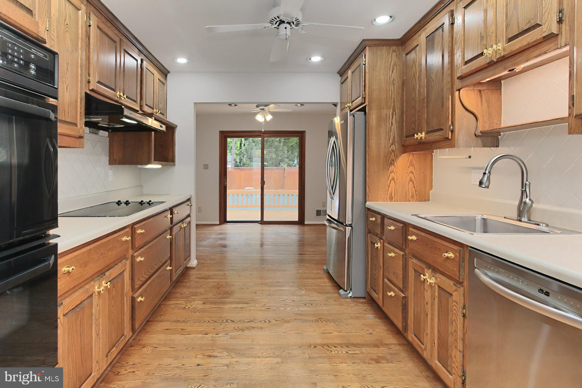 MOUNT VERNON MANOR - Residential