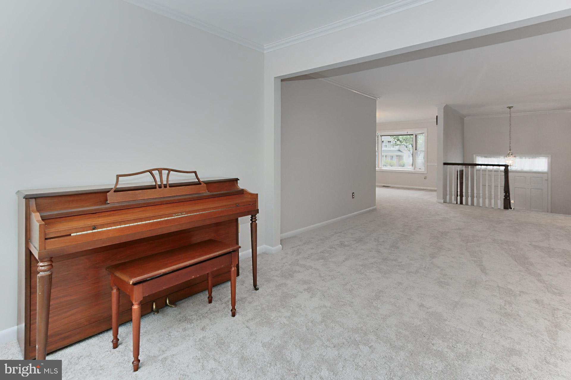 MOUNT VERNON MANOR - Residential