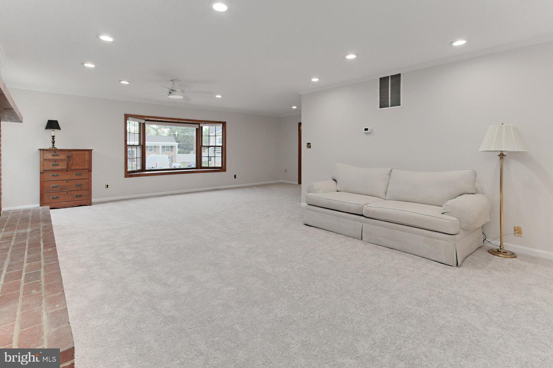 MOUNT VERNON MANOR - Residential