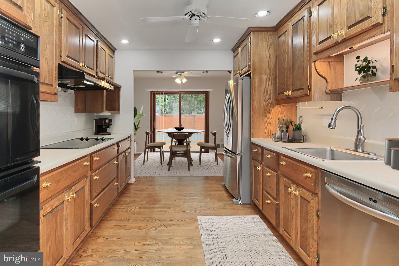 MOUNT VERNON MANOR - Residential