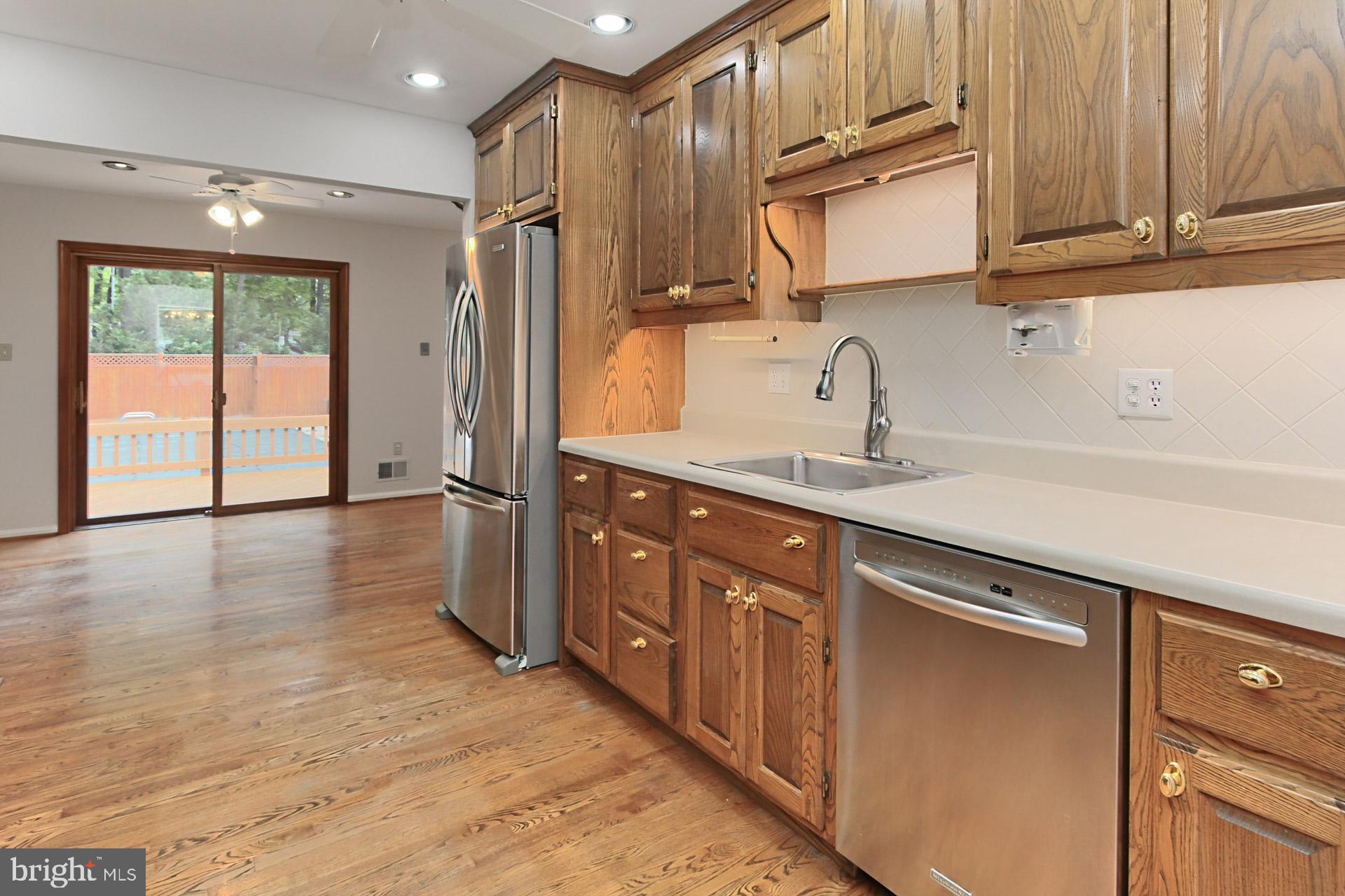 MOUNT VERNON MANOR - Residential