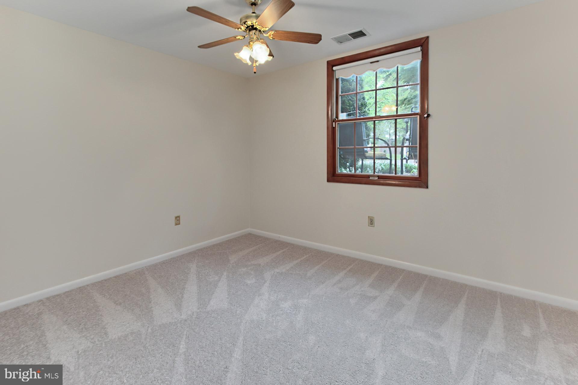 MOUNT VERNON MANOR - Residential