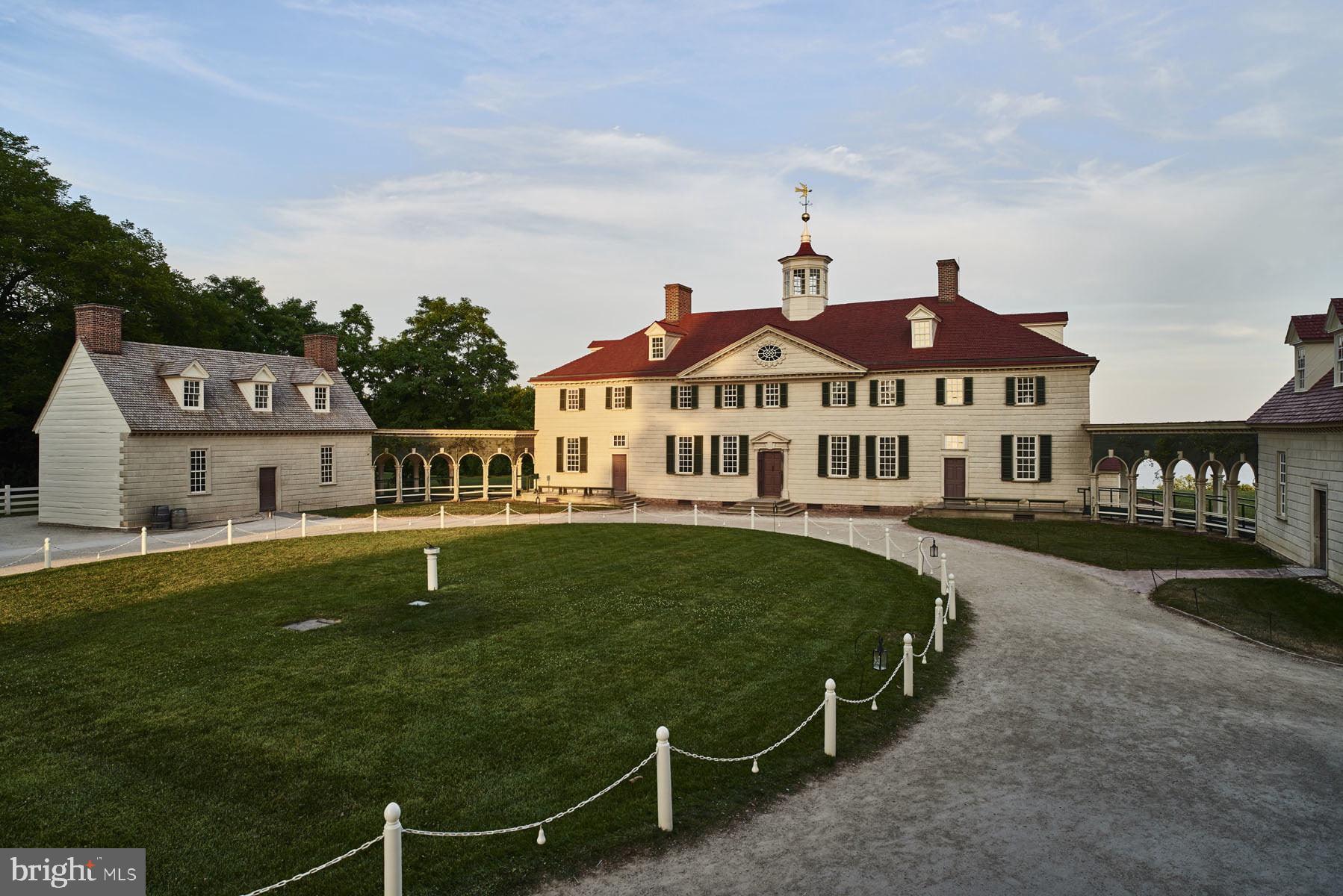 MOUNT VERNON MANOR - Residential