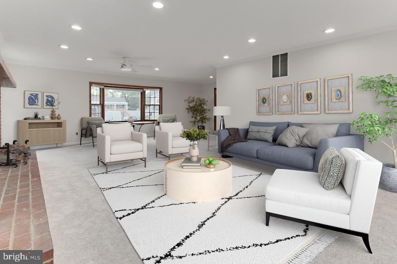 MOUNT VERNON MANOR - Residential