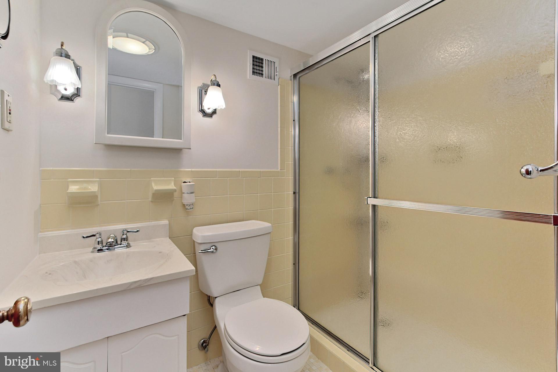 MOUNT VERNON MANOR - Residential