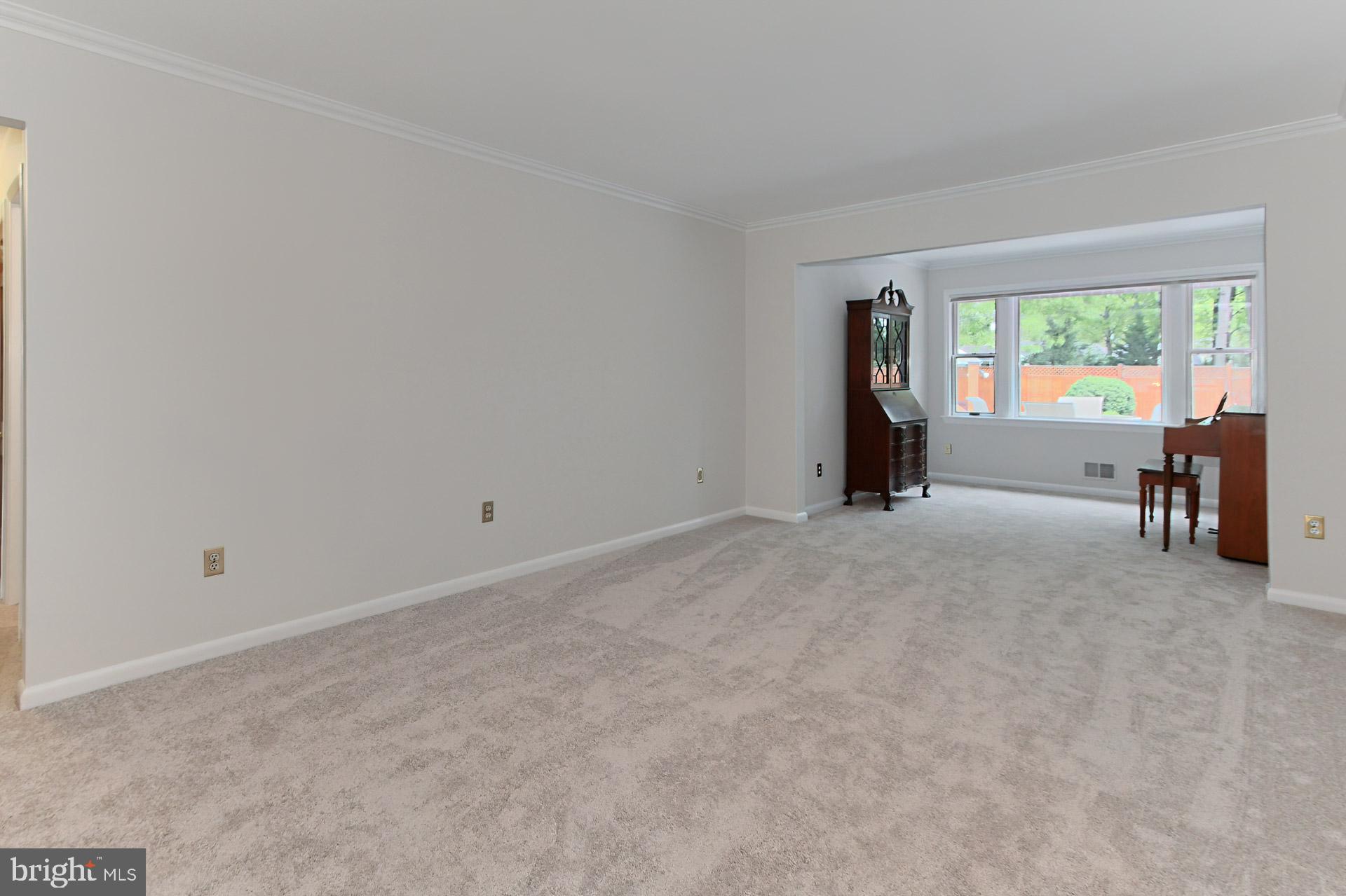 MOUNT VERNON MANOR - Residential