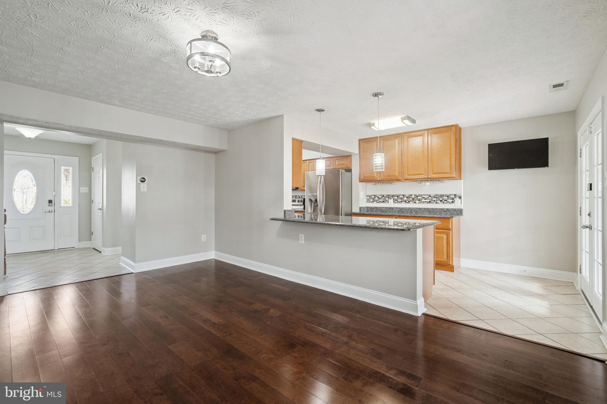 PINEDALE WOODS - Residential