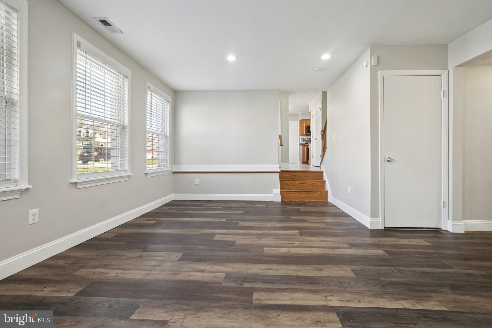 PINEDALE WOODS - Residential