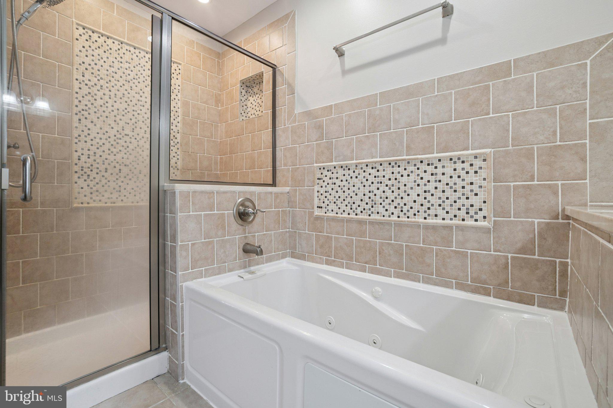 PINEDALE WOODS - Residential