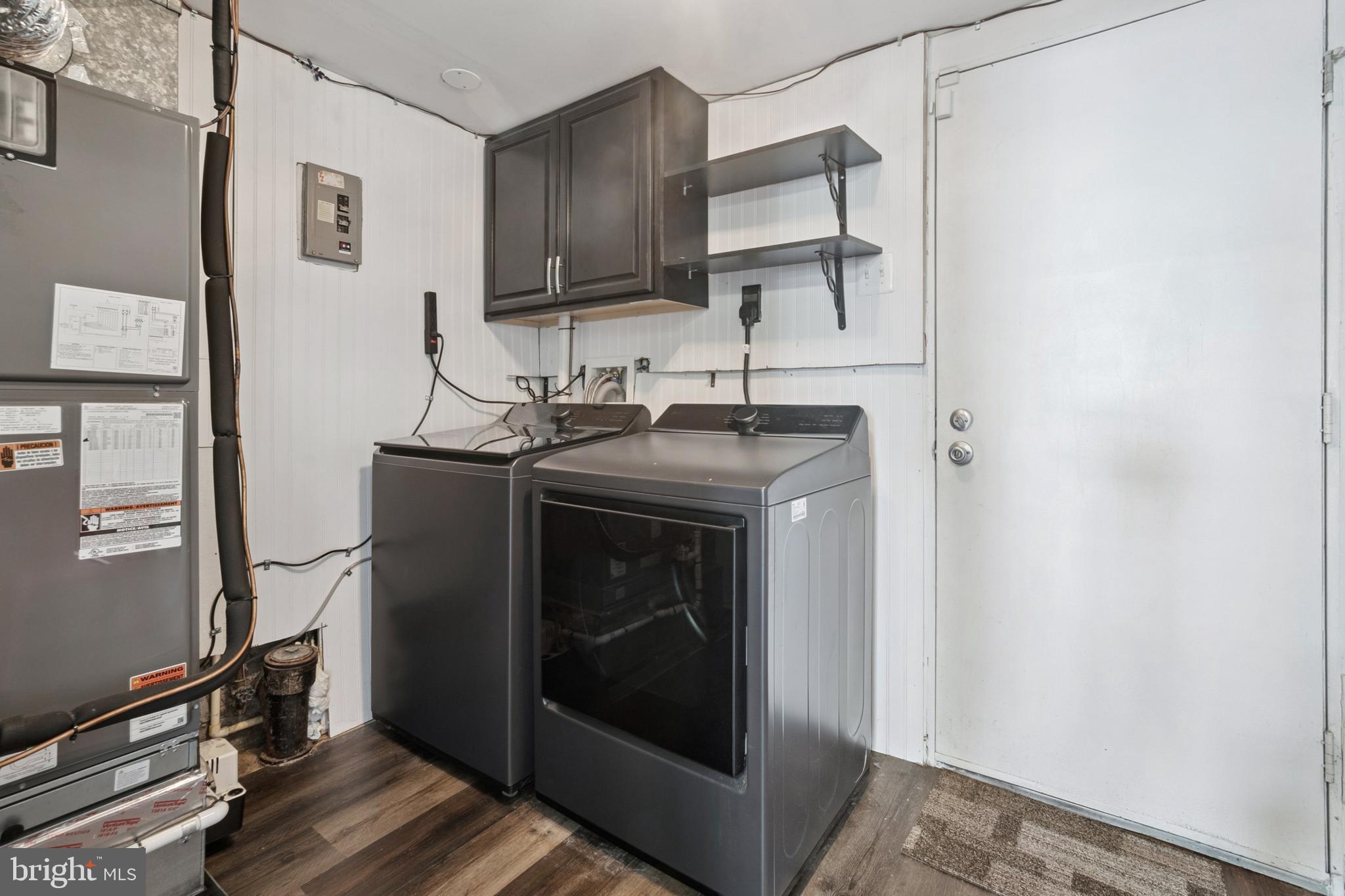 PINEDALE WOODS - Residential