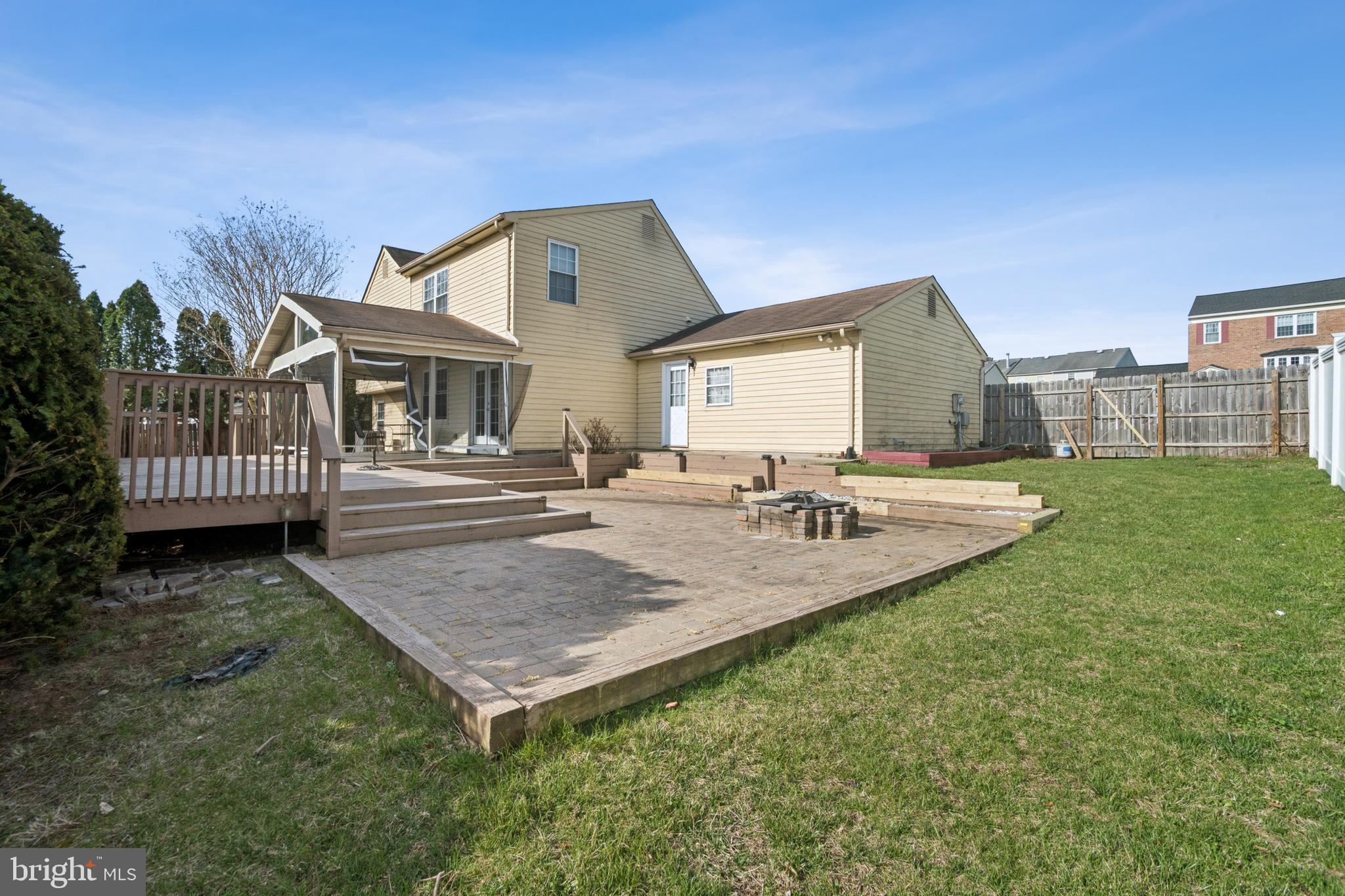 PINEDALE WOODS - Residential