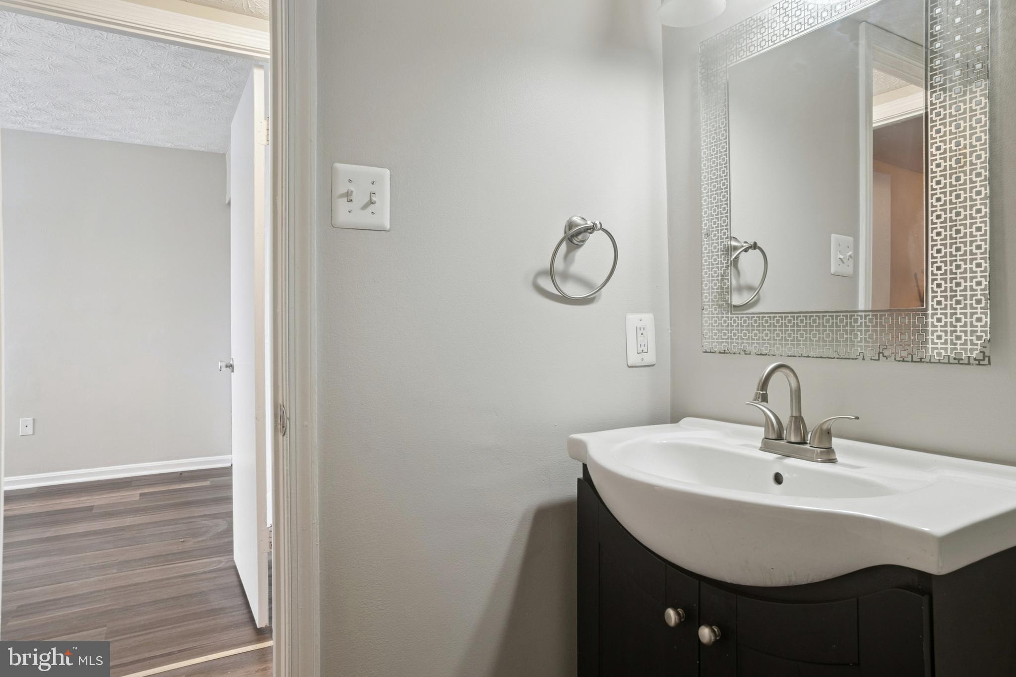 PINEDALE WOODS - Residential