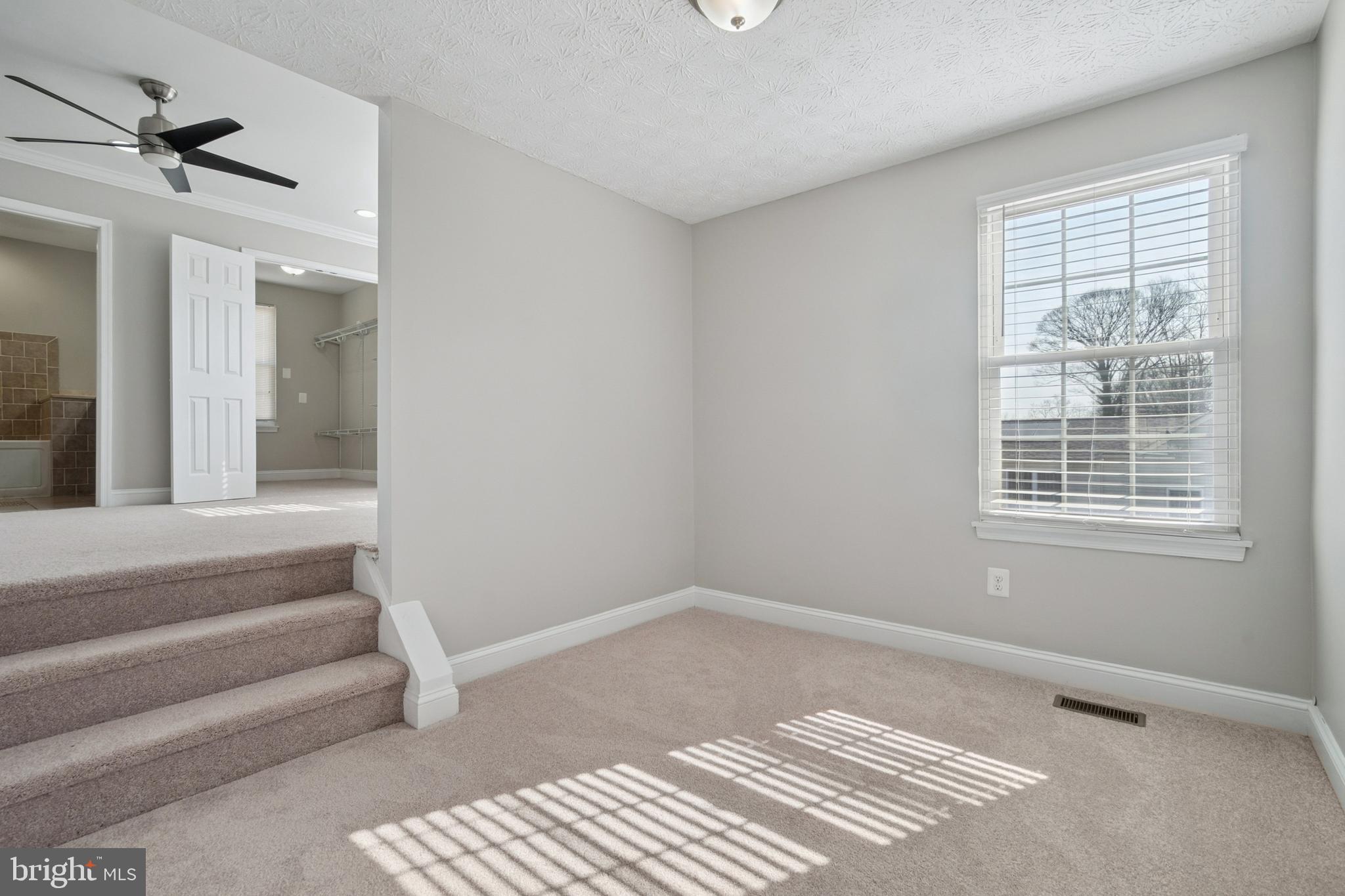 PINEDALE WOODS - Residential