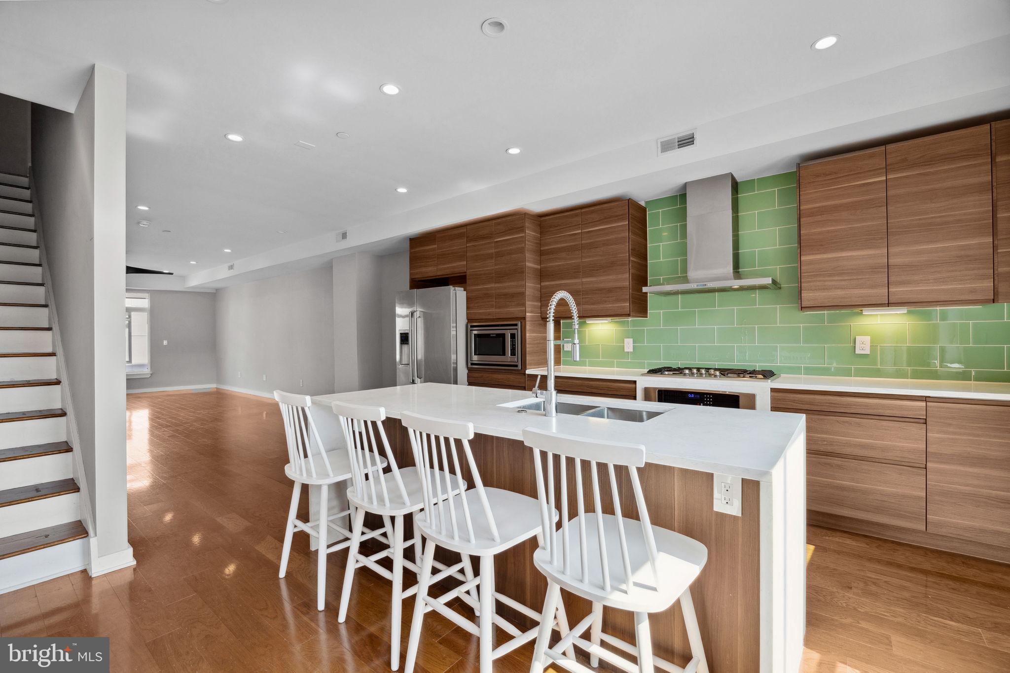 SOUTH KENSINGTON - Residential