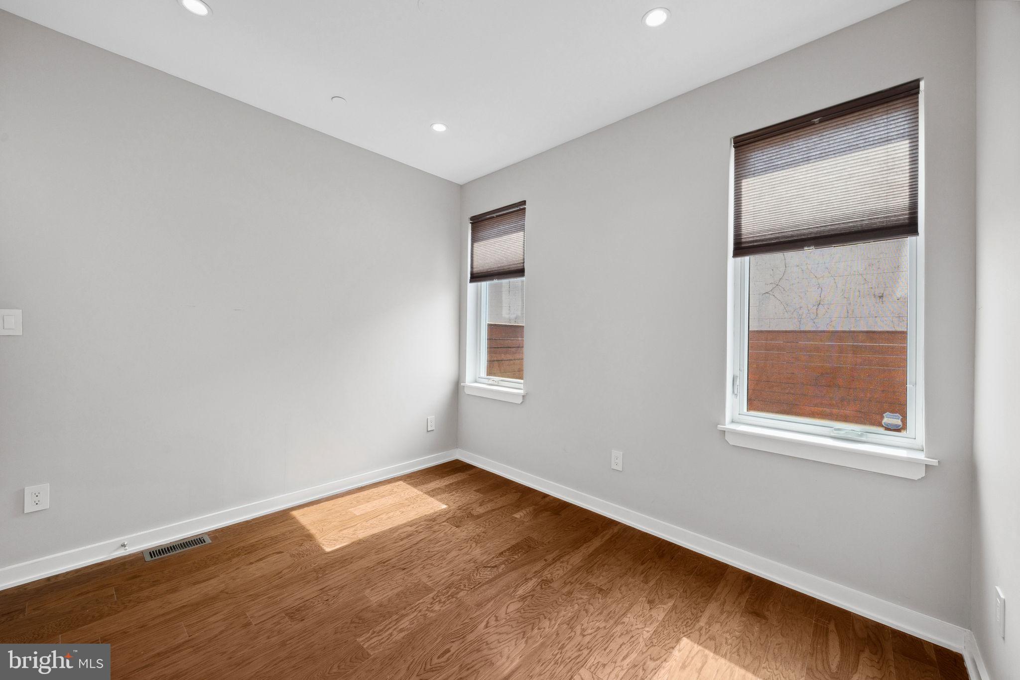 SOUTH KENSINGTON - Residential