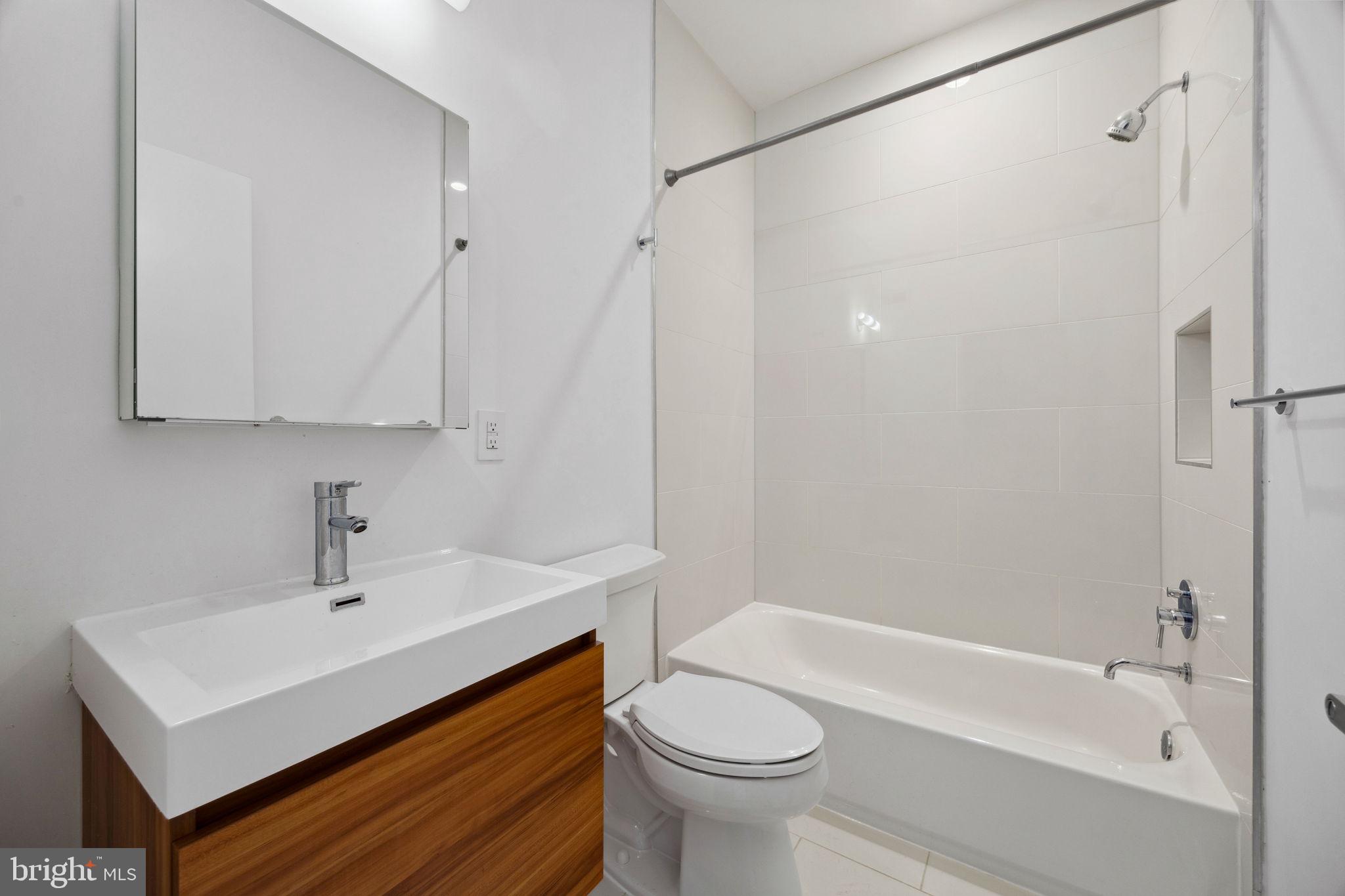 SOUTH KENSINGTON - Residential