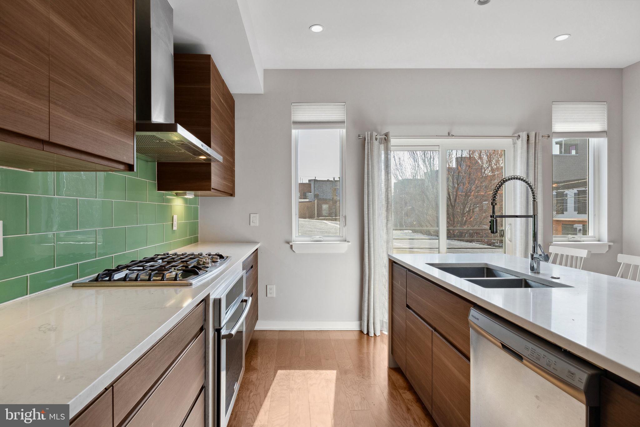 SOUTH KENSINGTON - Residential