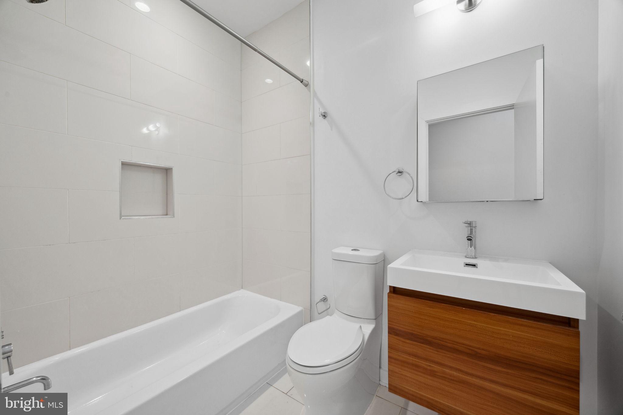 SOUTH KENSINGTON - Residential