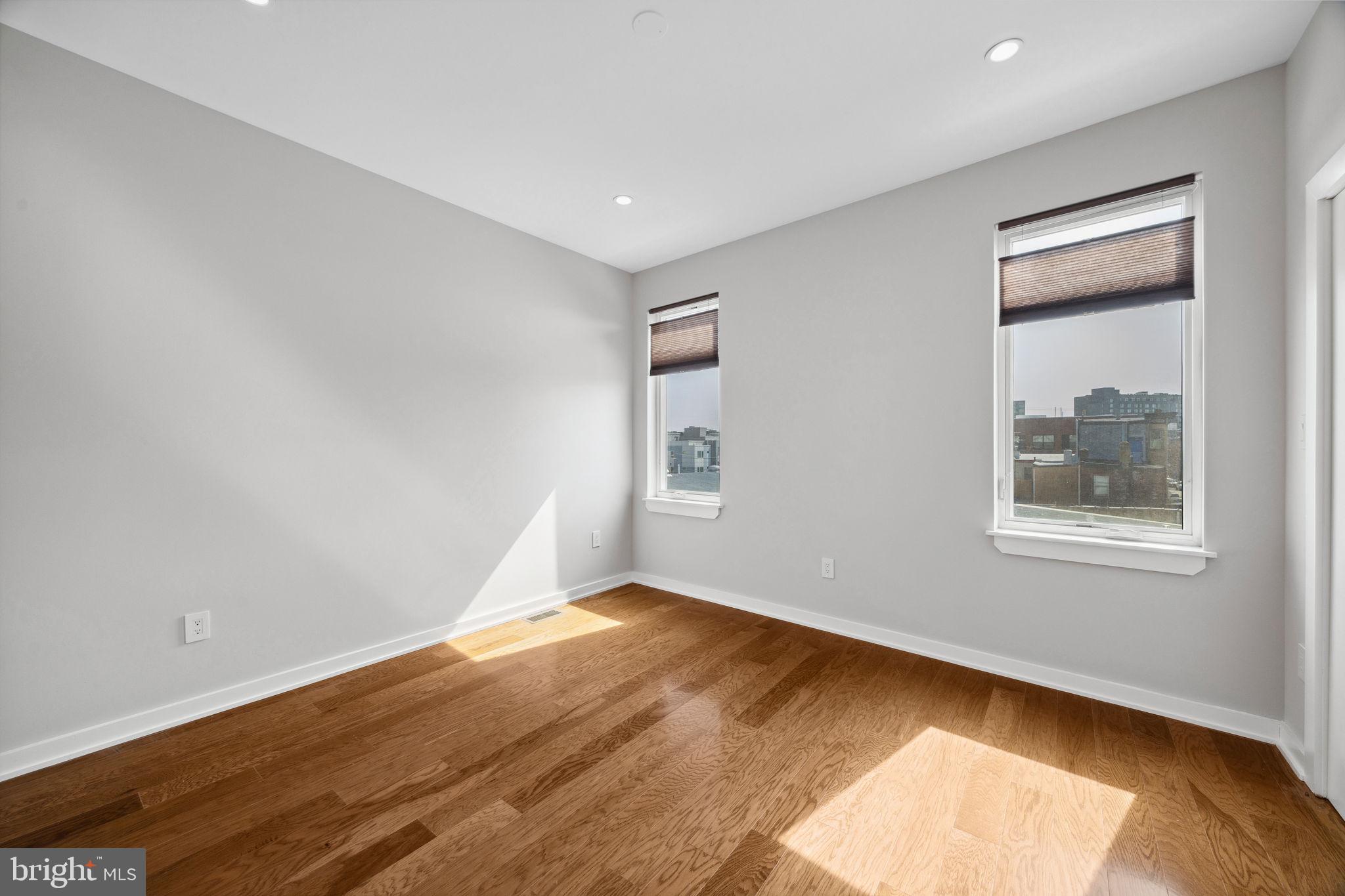 SOUTH KENSINGTON - Residential