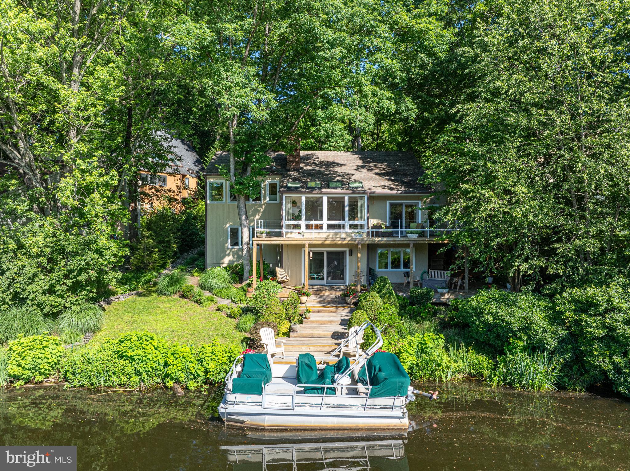 RESTON - Residential