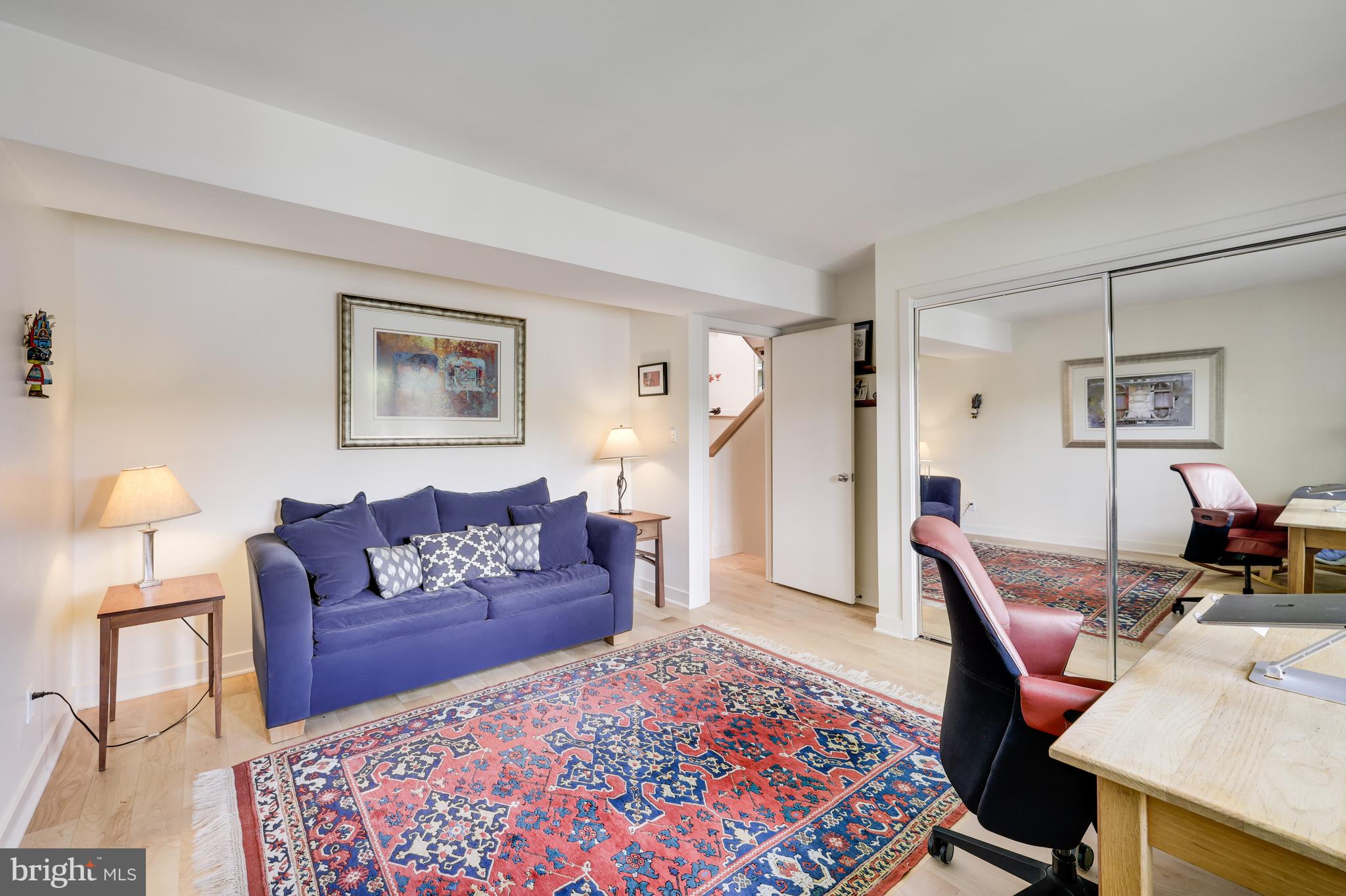 RESTON - Residential